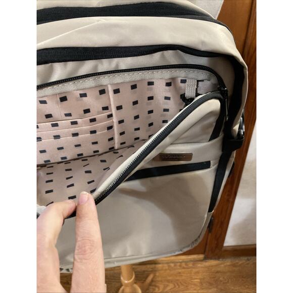 Duchamp London Expandable Travel Backpack Suitcase New Tan Carry-On USB Nylon - Picture 5 of 16